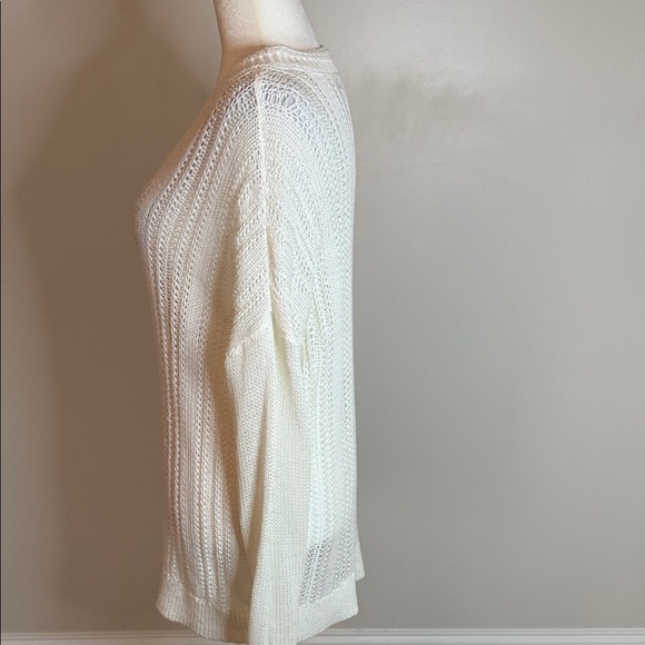 Banana Republic Women's Cream V-Neck Sweater size XL - Picture 10 of 11